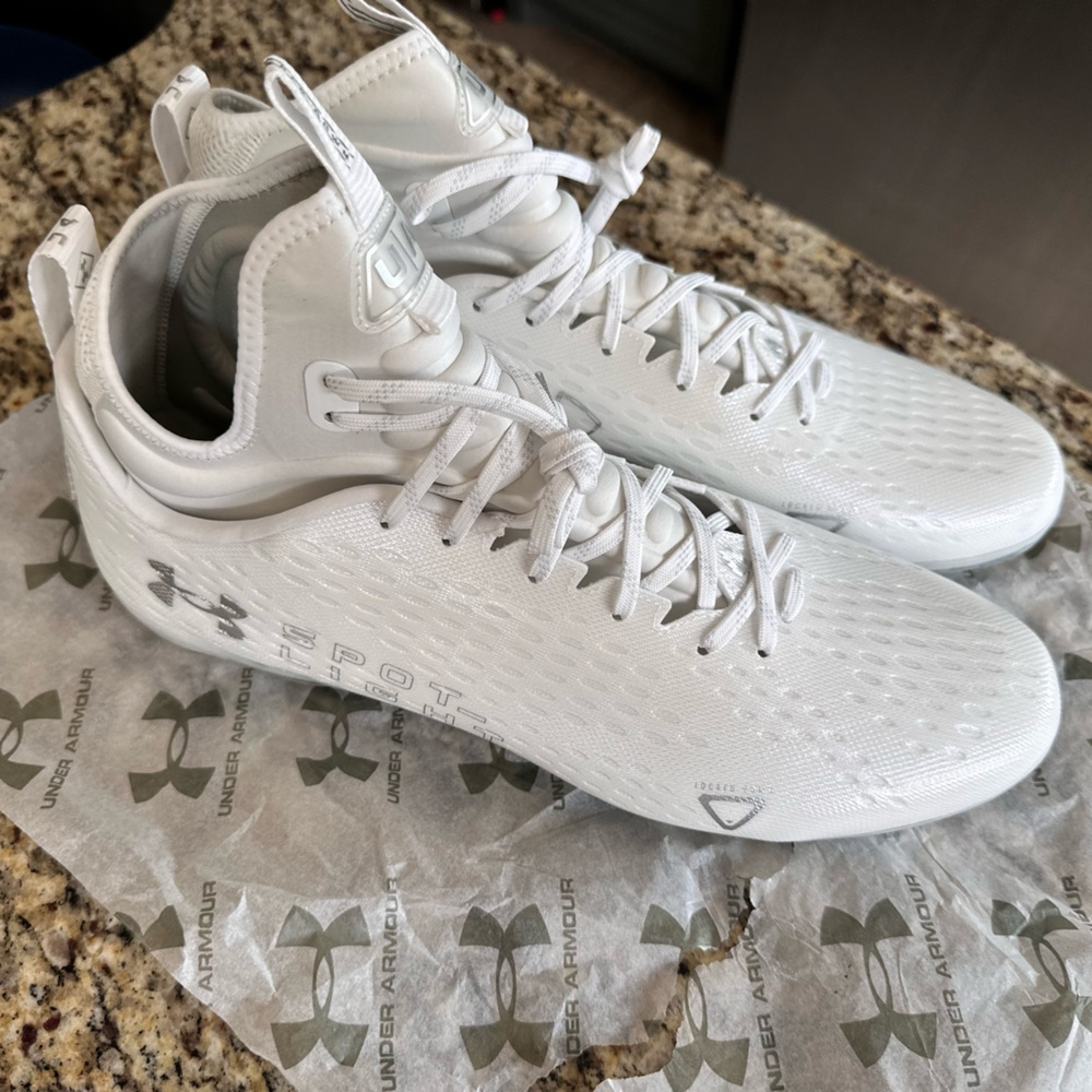 New UA Spotlight Lux MC 2.0 cleats size 15
